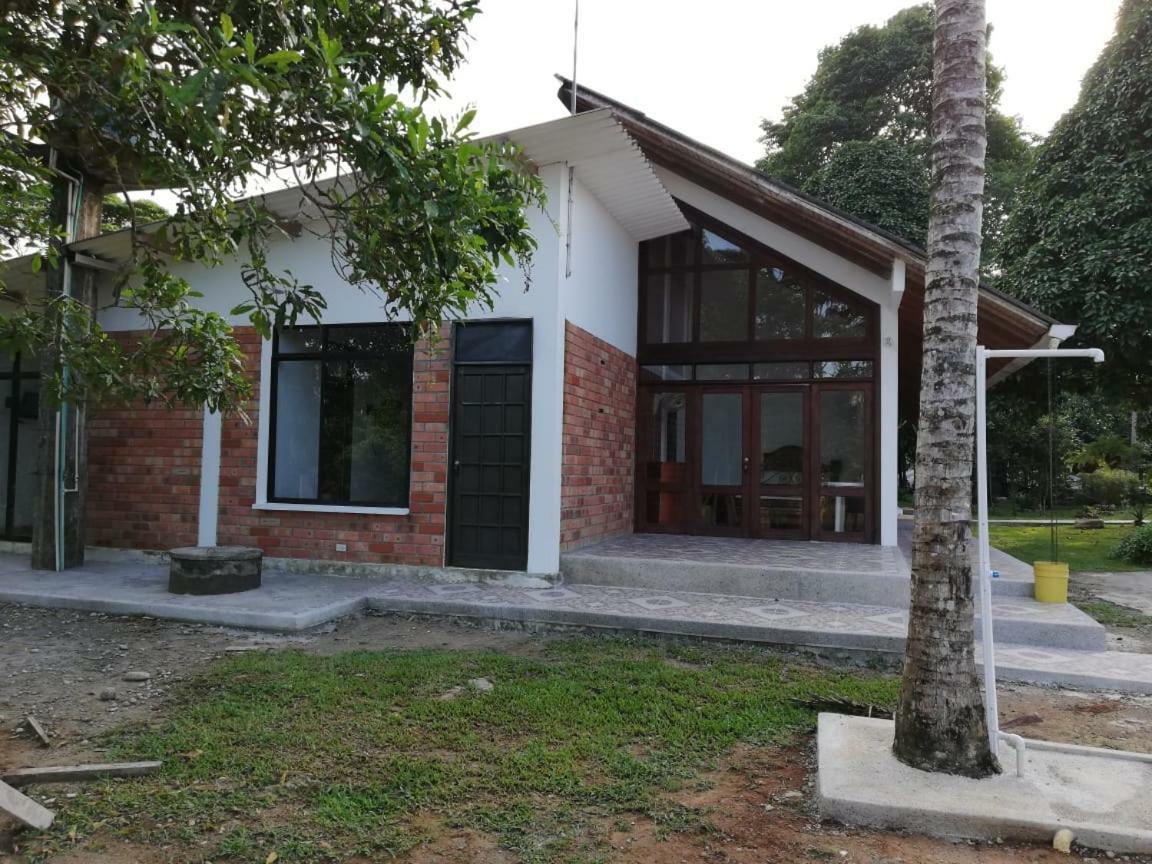 Hostal Suna Vito Puerto Asis Ngoại thất bức ảnh