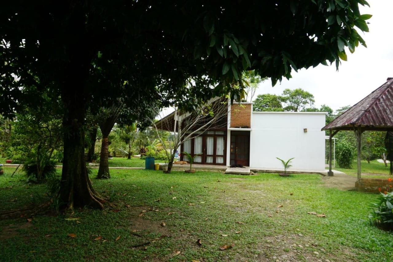 Hostal Suna Vito Puerto Asis Ngoại thất bức ảnh